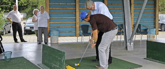 Ein Staatssekretr lernt Golf in Bad S...olfspieler weniger Nachhilfe brauchte.  | Foto: Stefan Sahli