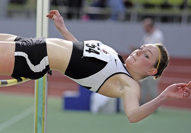 Ihre persnliche Bestleistung im Hochsprung liegt bei 1,73 Meter: Linda Mutter   | Foto: Ralf Grlitz