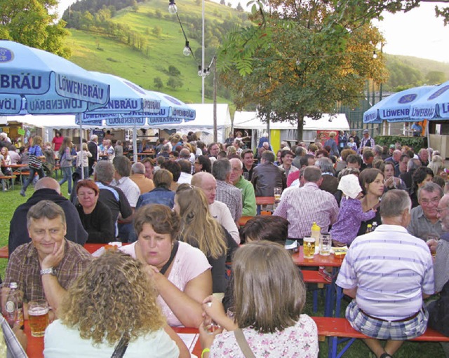 Beliebter Sommertreffpunkt im Mnstertal: das Laurentiusfest.  | Foto: Manfred Lange