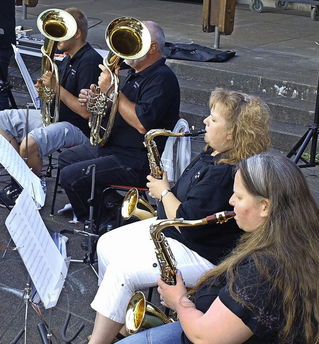 Beim Sommerkonzert  | Foto: Schleer