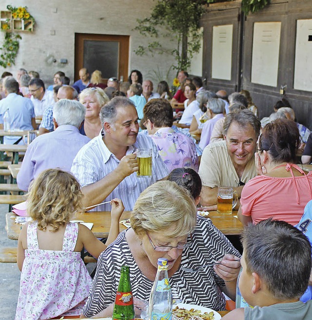 Gut besucht auch in diesem Jahr: der Hugstetter  Schierehock  | Foto: mario schneberg