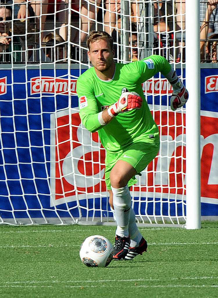 Wird auch in der Saison 2013 / 2014 eine wichtige Figur im Spiel des SC Freiburg sein: Keeper Oliver Baumann.