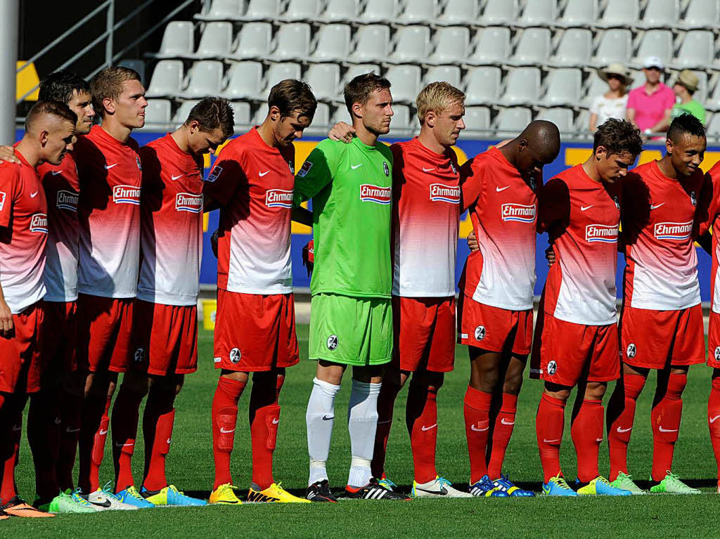 Vor dem Anpfiff: die Mannschaft des SC Freiburg.