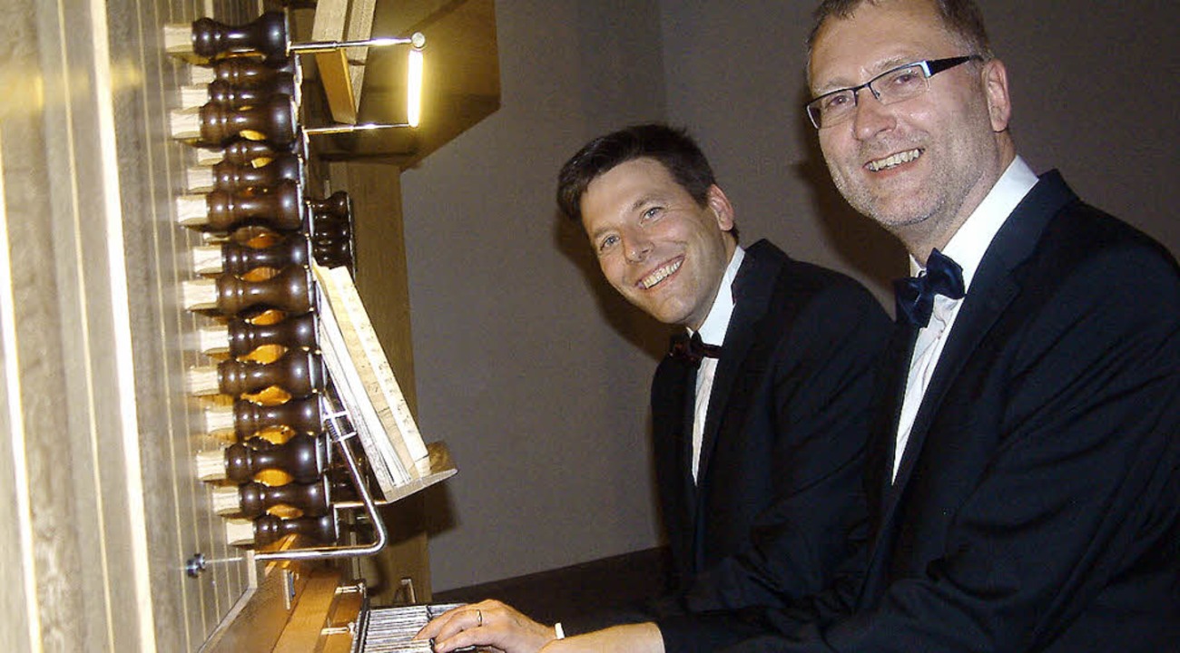 Was mit Gast Matthias Schneider (links...Organisten Christian Schmitt zu Ende.   | Foto: Roswitha Frey