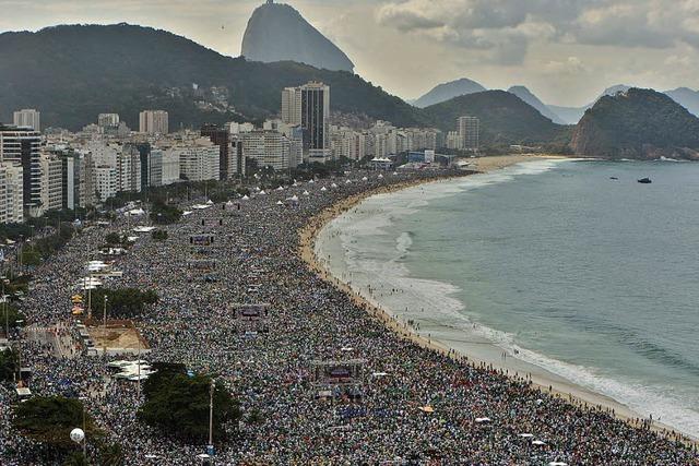 Drei Millionen Pilger an der Copacabana