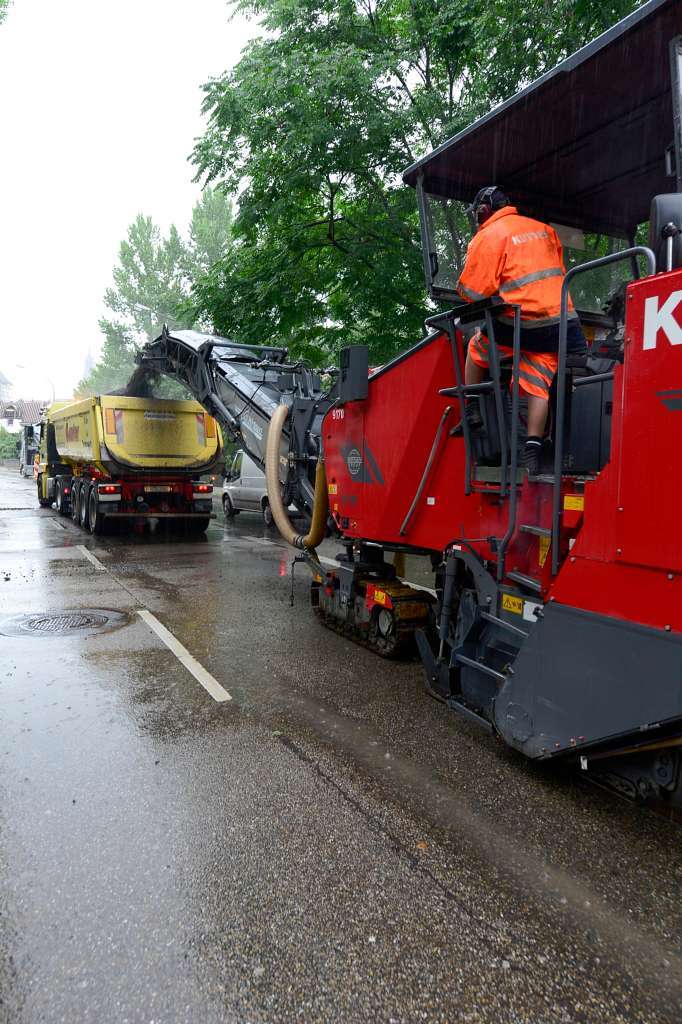 Der erste Tag an Freiburgs Superbaustelle auf der B31