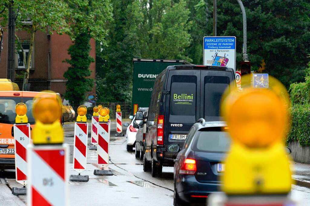 Der erste Tag an Freiburgs Superbaustelle auf der B31