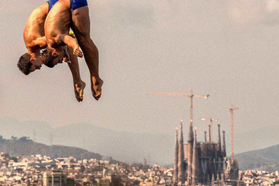 Hoch über den Dächern der katalanischen Metropole springen die Deutschen Patrick Hausding und Sascha Klein zu Gold. (Foto: dpa) Hoch über den Dächern der katalanischen Metropole springen die Deutschen Patrick Hausding und Sascha Klein zu Gold. (Foto: dpa)