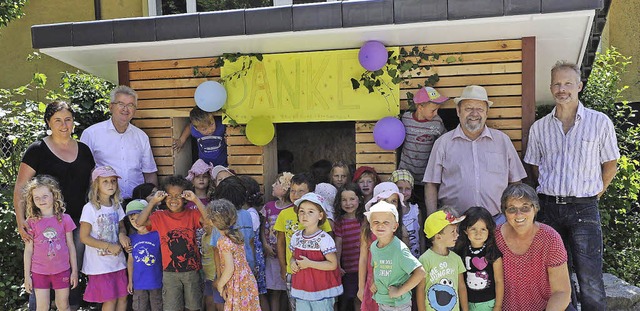 Ein Spielhaus in  Niedrigenergiebauweise erhielt der  Kindergarten Kirchgasse.   | Foto: Volker Mnch