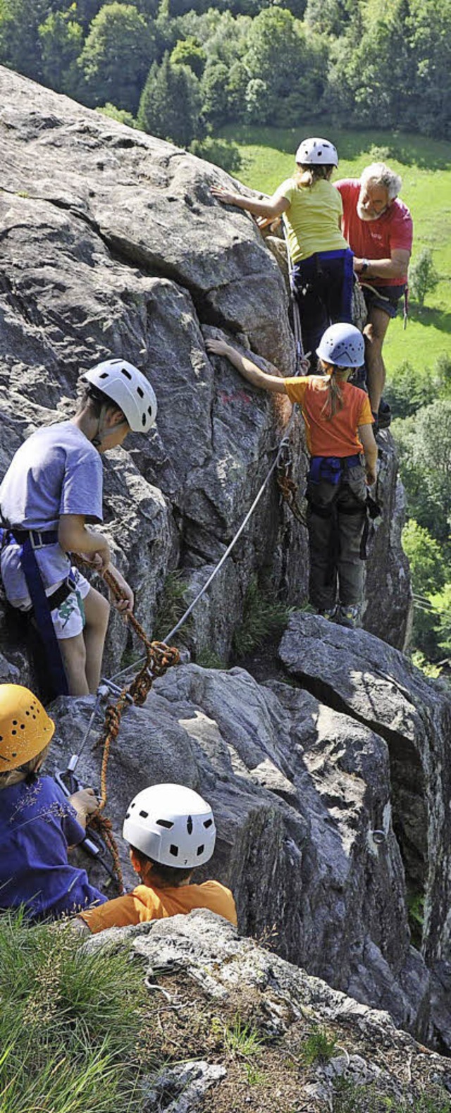 Klettern und andere Abenteuer bietet das Ferienprogramm in Todtnau und Schnau.   | Foto: H. Steinebrunner