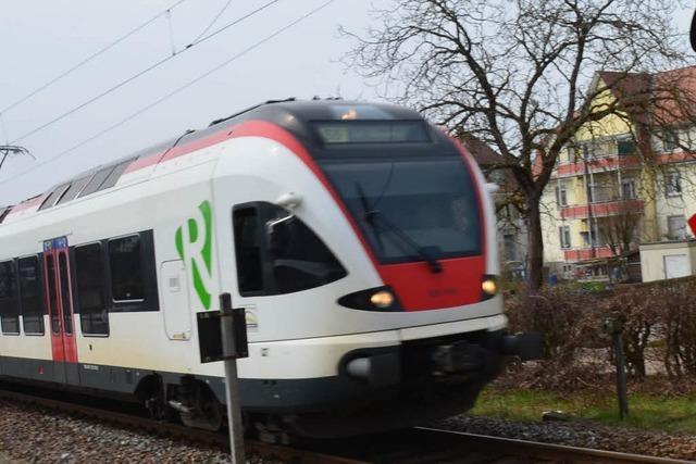 Frontalzusammenstoß zweier Züge in der Schweiz - Verletzte