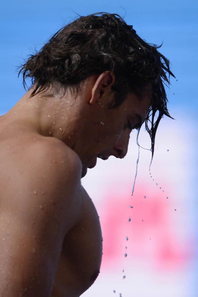 Der Franzose Camille Lacourt nach dem Halbfinale ber 100 Meter Rcken