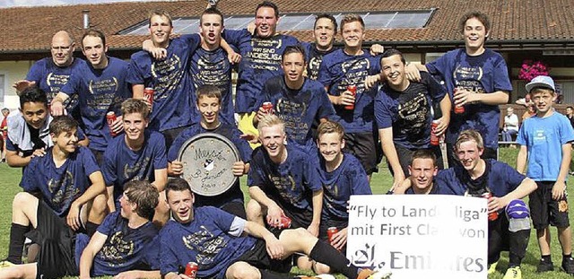B-Junioren des FC Wittlingen sind Meis...iga und steigen in die Landesliga auf.  | Foto: privat