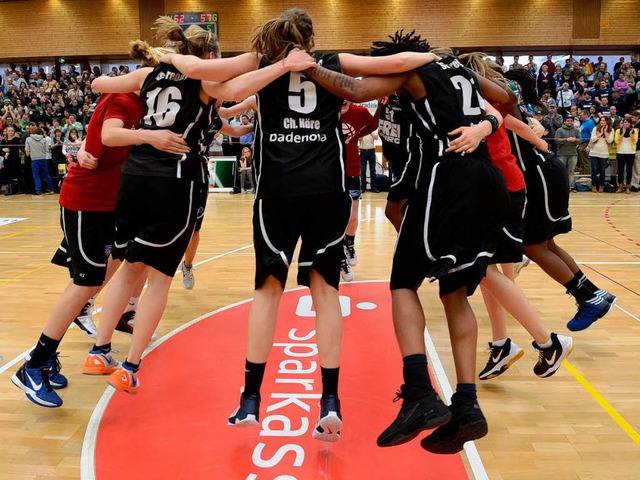 Die Eisvgel des USC Freiburg bleiben ein eingeschworenes Team.   | Foto: PATRICK SEEGER