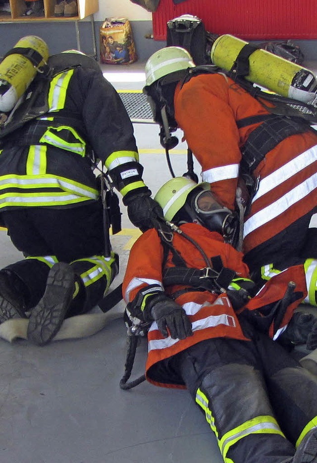 Euch ein verunglckter Feuerwehrmann b...hnelle Hilfe, die jngst gebt wurde.   | Foto: Feuerwehr