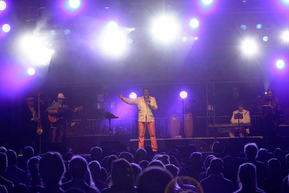 Sommer, Sonne, Salsa: Impressionen vom ersten Tag des African Music Festivals (Foto: Patrik Müller) Sommer, Sonne, Salsa: Impressionen vom ersten Tag des African Music Festivals (Foto: Patrik Müller)