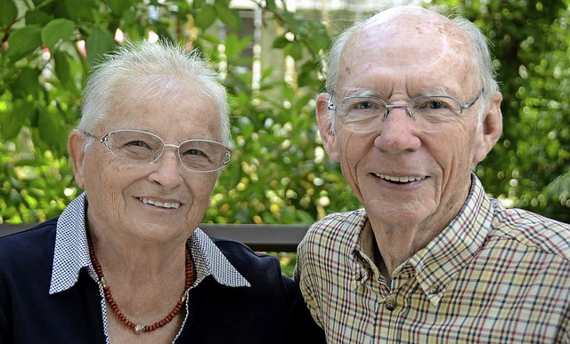 Brigitte und Franz Burger feiern am he...t im Kreis ihrer Familie in Endingen.   | Foto: Roland Vitt