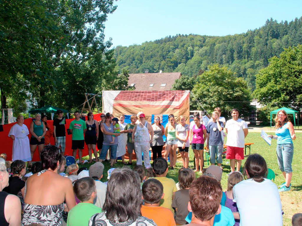 Das Spielbus-Betreuerteam mit Jugendreferentin Silke Dantona (rechts).