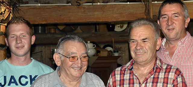 Eugen Lrracher (2. von rechts) wurde ...ior Tobias Blum (ganz links) zu sehen.  | Foto: Georg Diehl