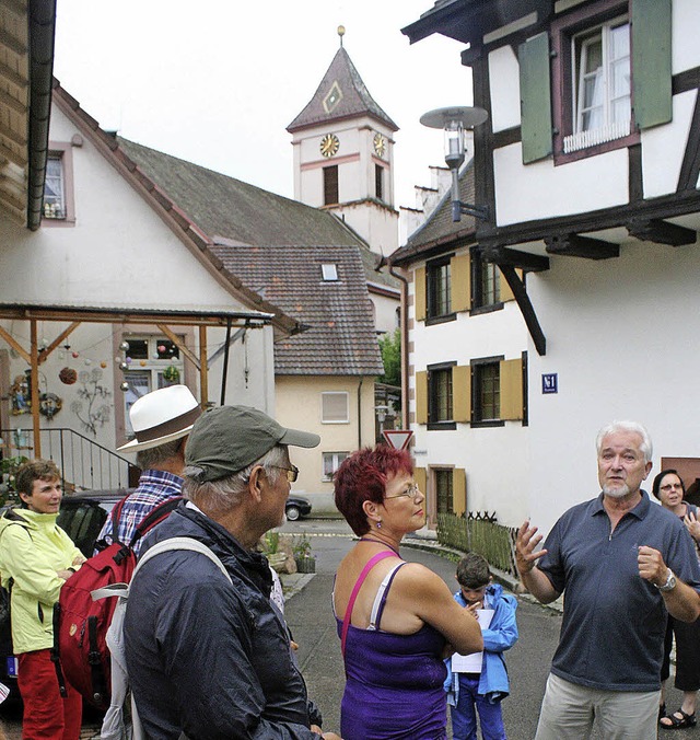 Karlheinz Beyerle (rechts im Bild ) vo...ren heute noch fast unverndert zeigt.  | Foto: Reinhard Cremer