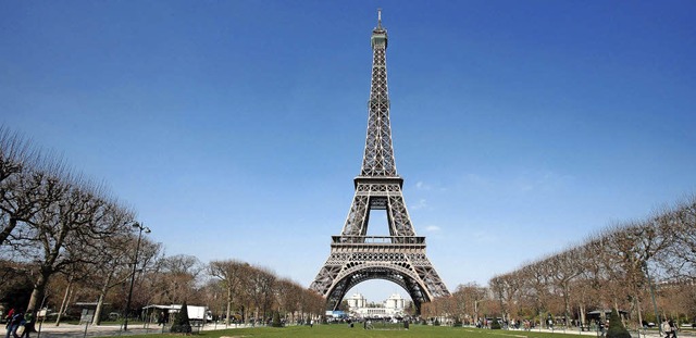 Der Eiffelturm ist typisch franzsisch...bei der VHS mit Frankreich befassen.    | Foto: dpa (Lucas Dolega)