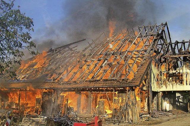 Wohnhaus vom Feuer zerstrt