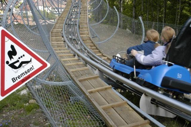 Unfallflucht auf der Coasterbahn – Polizei sucht Zeugen