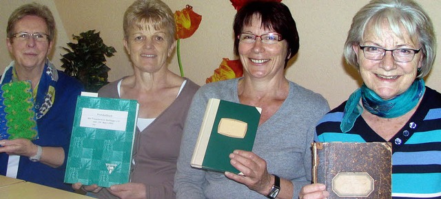 125 Jahre Geschichte zum Riedlinger Fr... Doris Hanten (von links nach rechts).  | Foto: Ines Bode