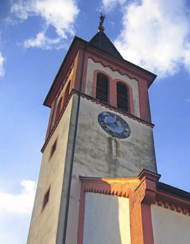 Der Turm der Stadtkirche in Sulzburg muss saniert werden.  | Foto: ig