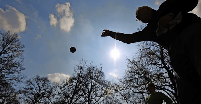 Ein Boule-Turnier findet am Samstag im Brgerpark statt.   | Foto: dpa