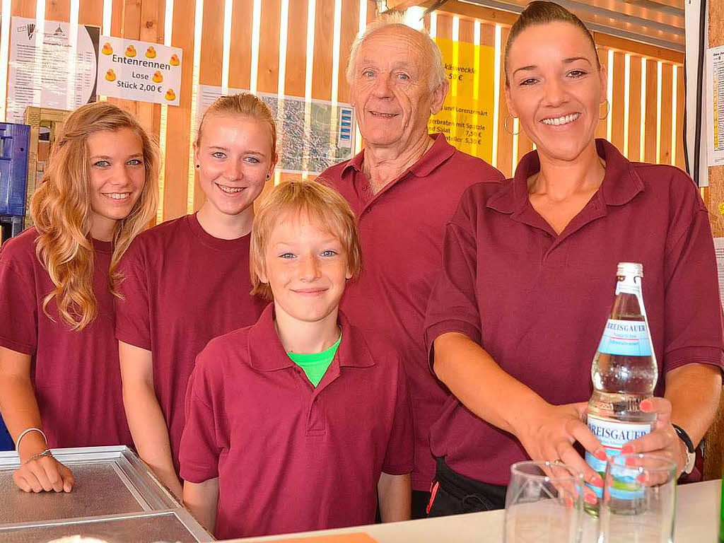 Das Theken-Team vom Handharmonikaclub Ehrenstetten.