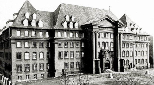 Von 1910-12 wurde der riesige Neubauko...rchitekten Carl Anton Meckel errichtet  | Foto: Hans Sigmund