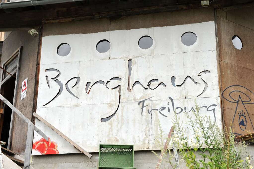 Die Arbeiten am Berghaus Freiburg auf dem Schauisnland gehen voran.