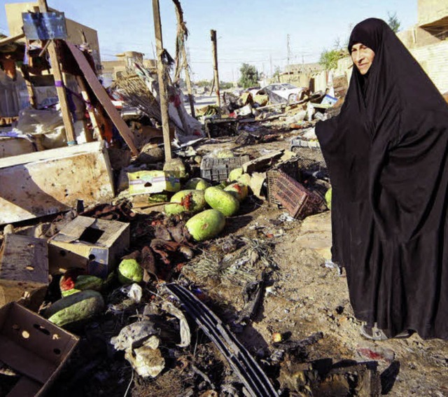 Eine Irakerin in Kerbala, wo am Wochenende Bomben explodierten  | Foto: dpa