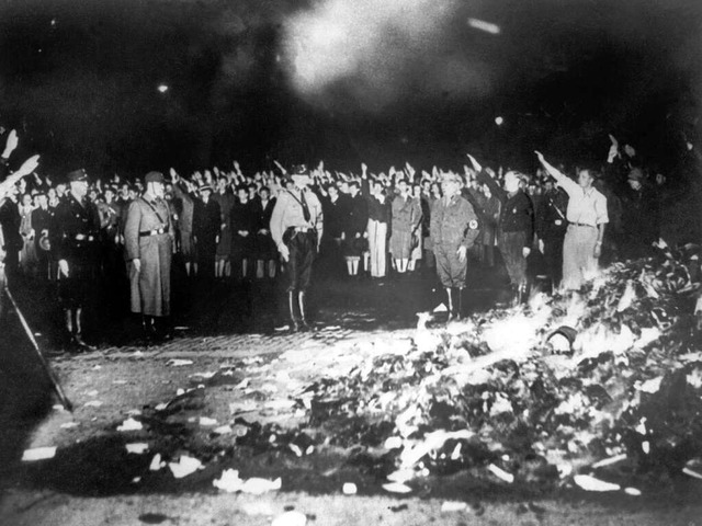 Bcherverbrennung am 10. Mai 1933 in Berlin  | Foto: dpa