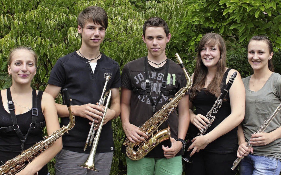 Erfolgreiche Wollbacher Musik-Prüfling...esiree Winter (von links nach rechts).  | Foto: privat