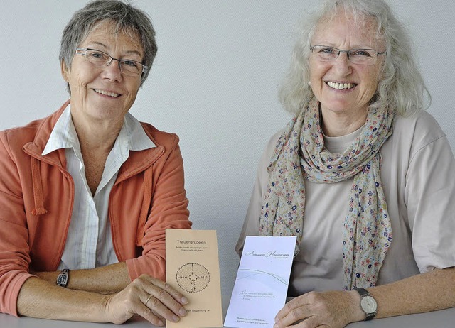 Hospizgruppe, von links: Christa Hfner, Irene Palick  | Foto: Michael Gilg