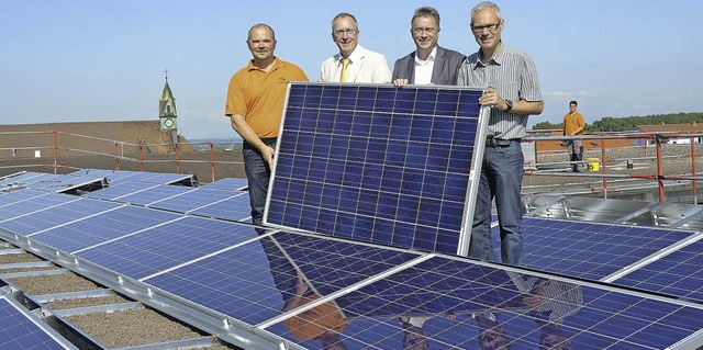 Photovoltaik-Anlage auf dem Dach des K...toph Huber, Martin Vlkle, Thomas Klug  | Foto: Michael Gilg
