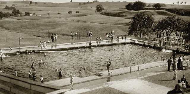 Summer in the City! Das Bonndorfer Schwimmbad etwa Ende der 50er Jahre.   | Foto: Archiv Hany