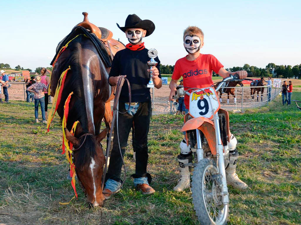 Die Ghost-Rider Justin Ketterer und Philipp Ketterer, die das Freestyle-Reining gewannen.