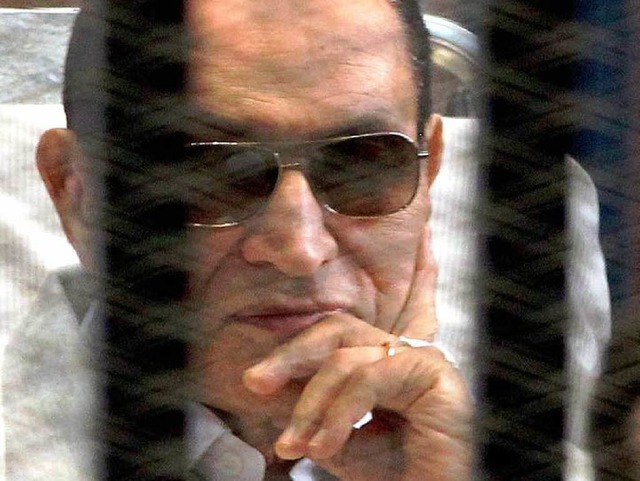 Noch laufen weitere Verfahren gegen Husni Mubarak.   | Foto: DPA