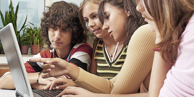 Ob in der Freizeit, der Schule oder be...hnelle Internetverbindung ist wichtig.  | Foto: Fotolia.com/Gajatz