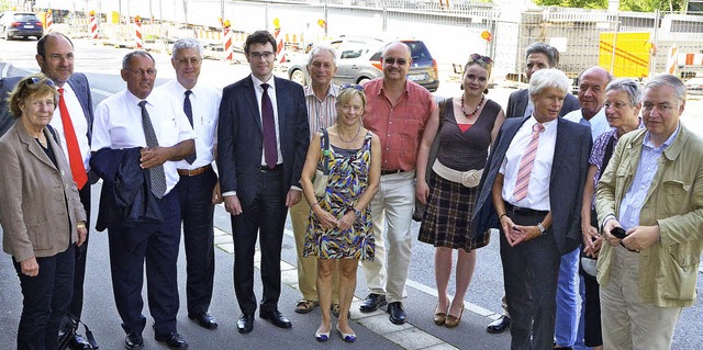 Die Mitglieder der Regio-Kommission au...lmann (vierter und fnfter von links)   | Foto: SENF