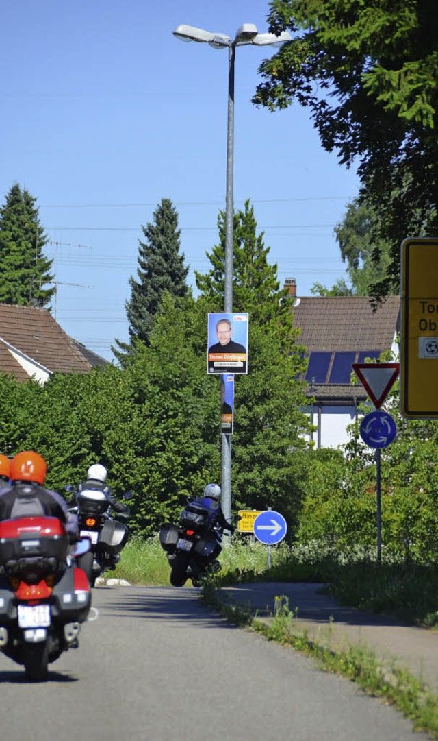 Leucht(en)reklame fr den Binzger Kreisel   | Foto: Winfried Dietsche