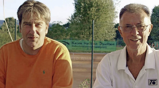 Thilo Kaltenbach und Peter Gutmann (vo...um mit dem Tennisclub 1923 Grenzach.   | Foto: Albert Greiner