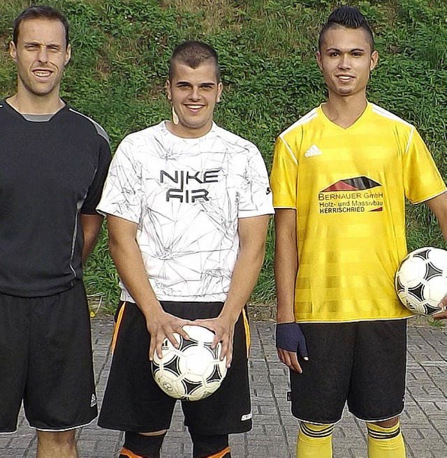 Einen guten Mittelfeldplatz erhoffen s...chmid (von links) in der Kreisliga B.   | Foto: Wolfgang Adam