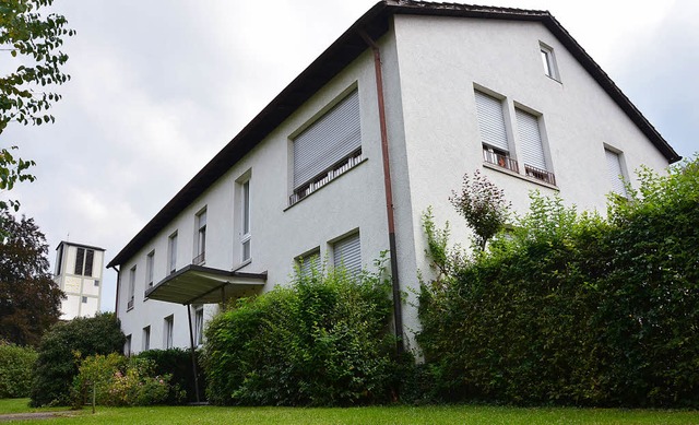 Pfarrhaus bei der Christuskirche: Nach...n den nchsten Jahren nicht verkauft.   | Foto: Nikolaus Trenz