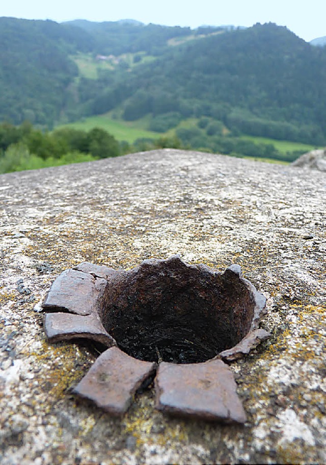 Auch ohne Hinweistafel zeugt das Schla...kmal in Schnau von finsteren Zeiten.   | Foto: sattelberger