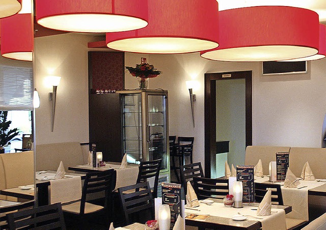 Modern ist das Cafe und Restaurant Bec...platz in Breisach nun innen gestaltet.  | Foto: Christine Aniol
