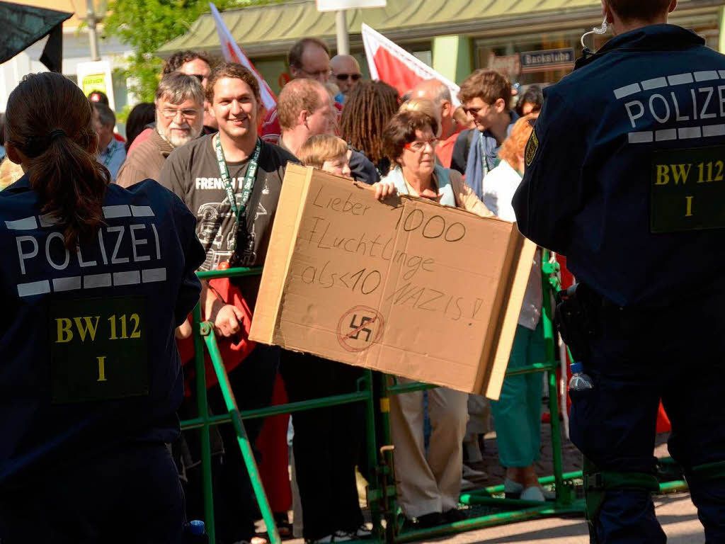 Gegendemonstration zur NPD-Wahlkundgebung in Offenburg. <?ZP?>
